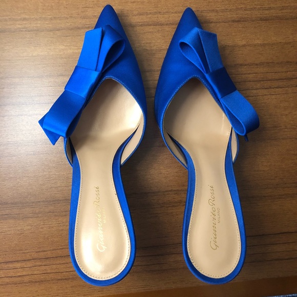 gianvito rossi bow mules